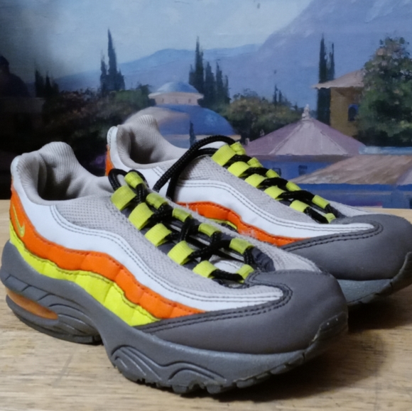 Nike Air Max 95 Kids Size 11C Dark Grey, Light Grey,Neon Green&Orange.Likeππ΄ - Picture 6 of 15